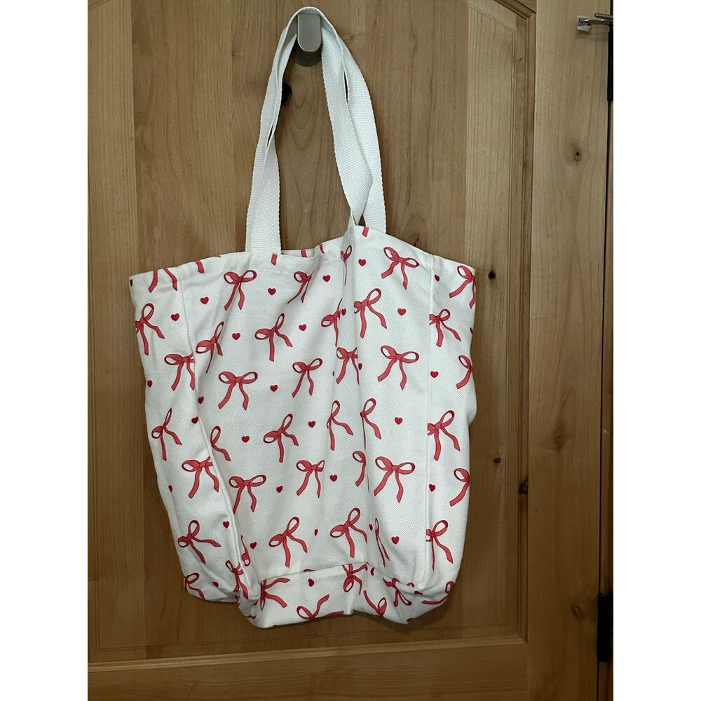 Pink Coquette Everyday Tote NWT - Picture 2 of 5